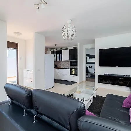 Villa Vv Misy By Hh